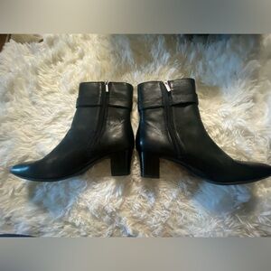 2/$20 Bandolino boots size 10